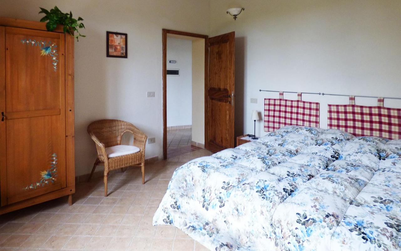 קסטלנואובו ברארדנגה Agriturismo San Fabio מראה חיצוני תמונה